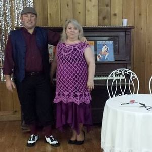 Meet your Posher, Howard